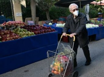 Το κάνουμε λάθος τόσα χρόνια: Έτσι θα διαλέγετε τα καλύτερα στη Λαϊκή – Πώς θα βρίσκετε πάντα τα πιο φρέσκα φρούτα